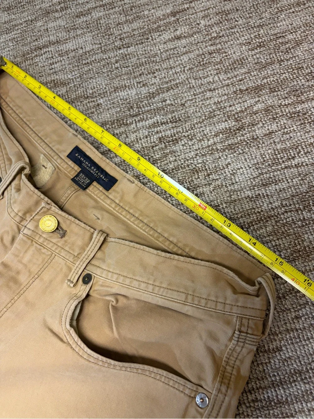 Banana Republic Mens Straight Fit Khaki Tan Jeans Uniform School Meeting 33x32